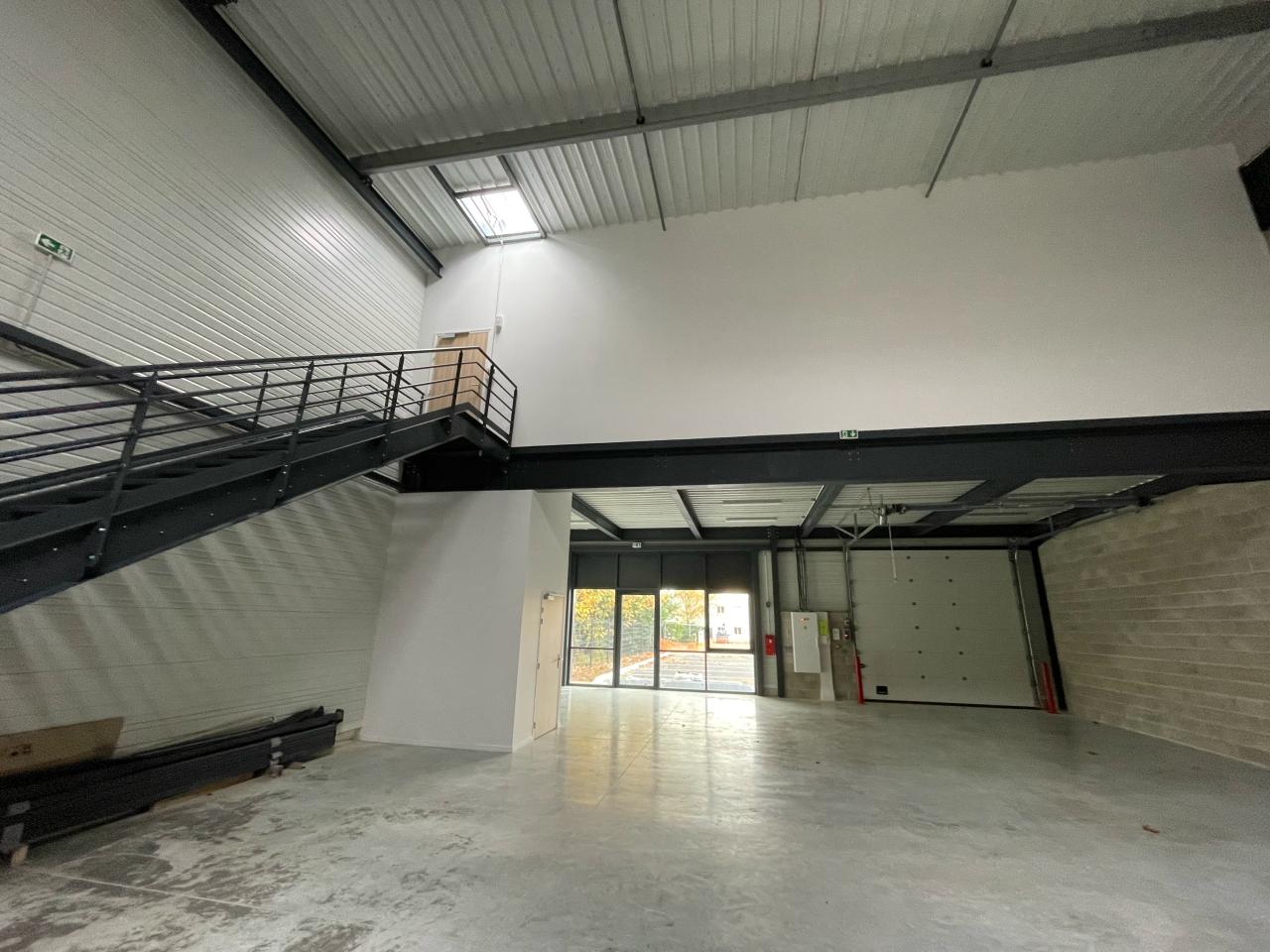 Local d'activité Bondoufle 7560m² Location local d'activité Bondoufle Essonne OLACT2309818 5
